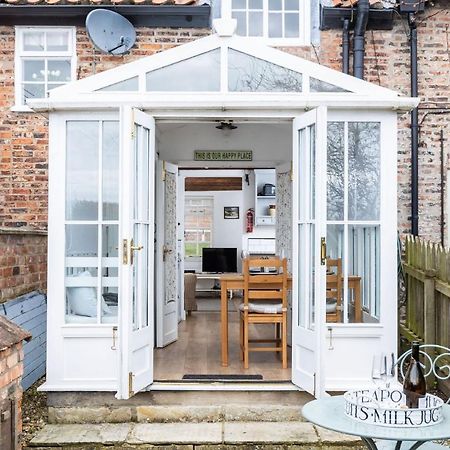 Quaint Cottage In The Heart Of North Yorkshire Village - Pet Friendly Free Stillington Exterior foto