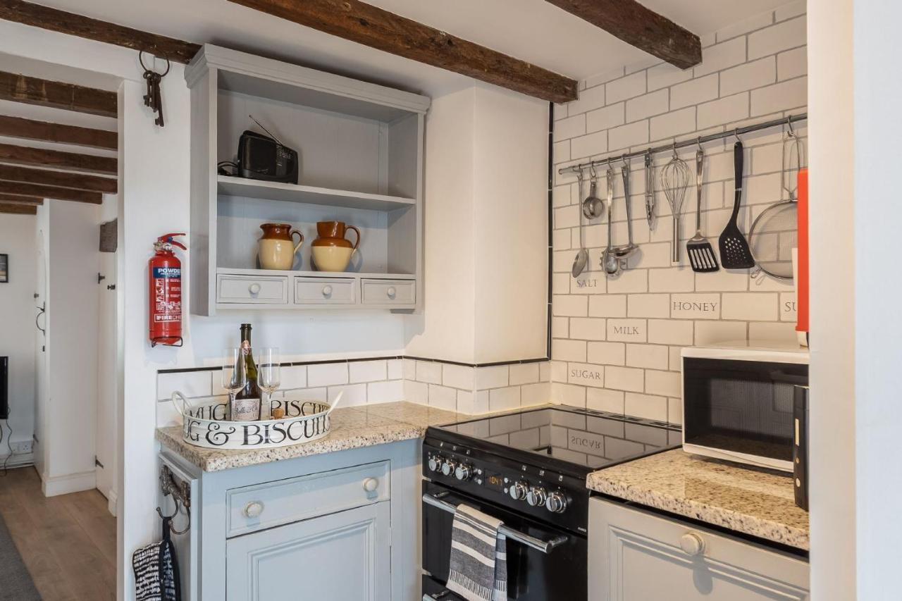 Quaint Cottage In The Heart Of North Yorkshire Village - Pet Friendly Free Stillington Exterior foto